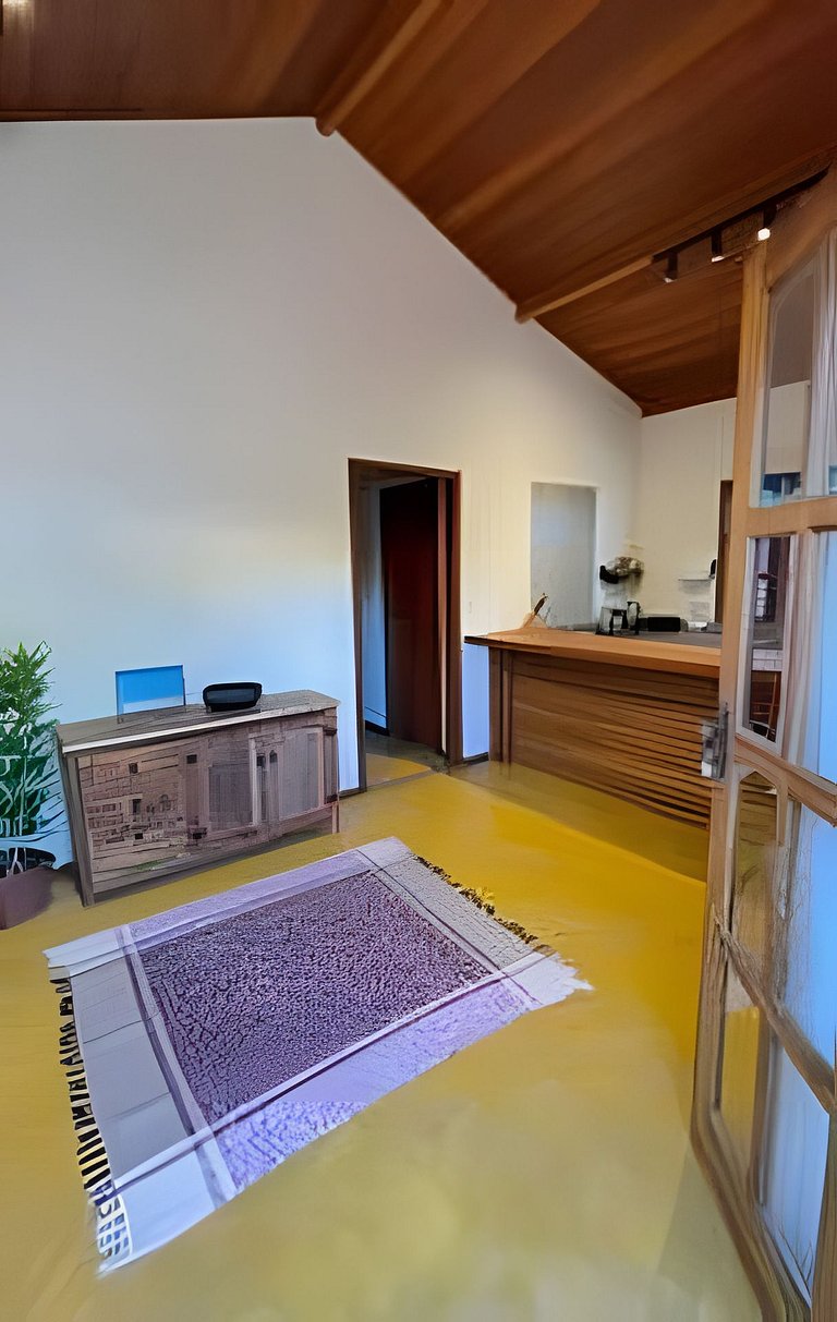 Casa Pequena no Centro  para 01 casal