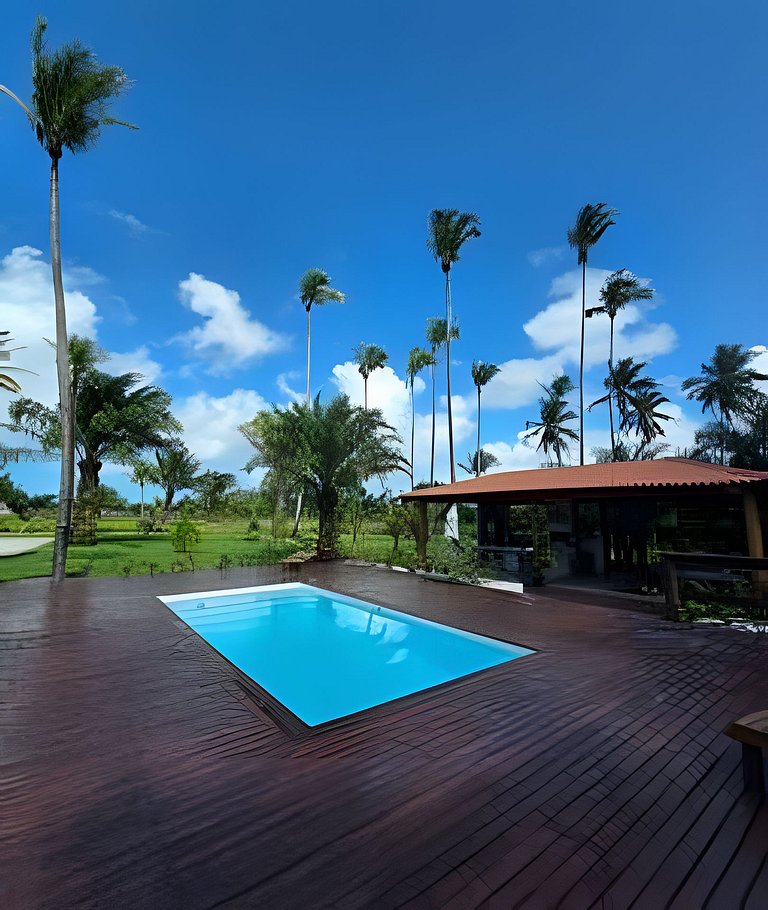 Casa com piscina e jacuzzi em Cumuruxatiba!