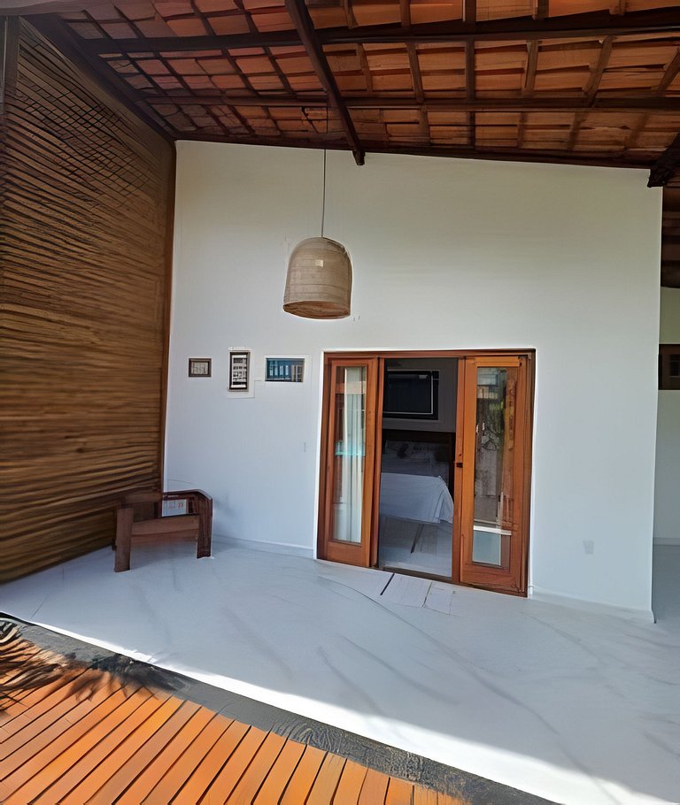 Casa com piscina e jacuzzi em Cumuruxatiba!