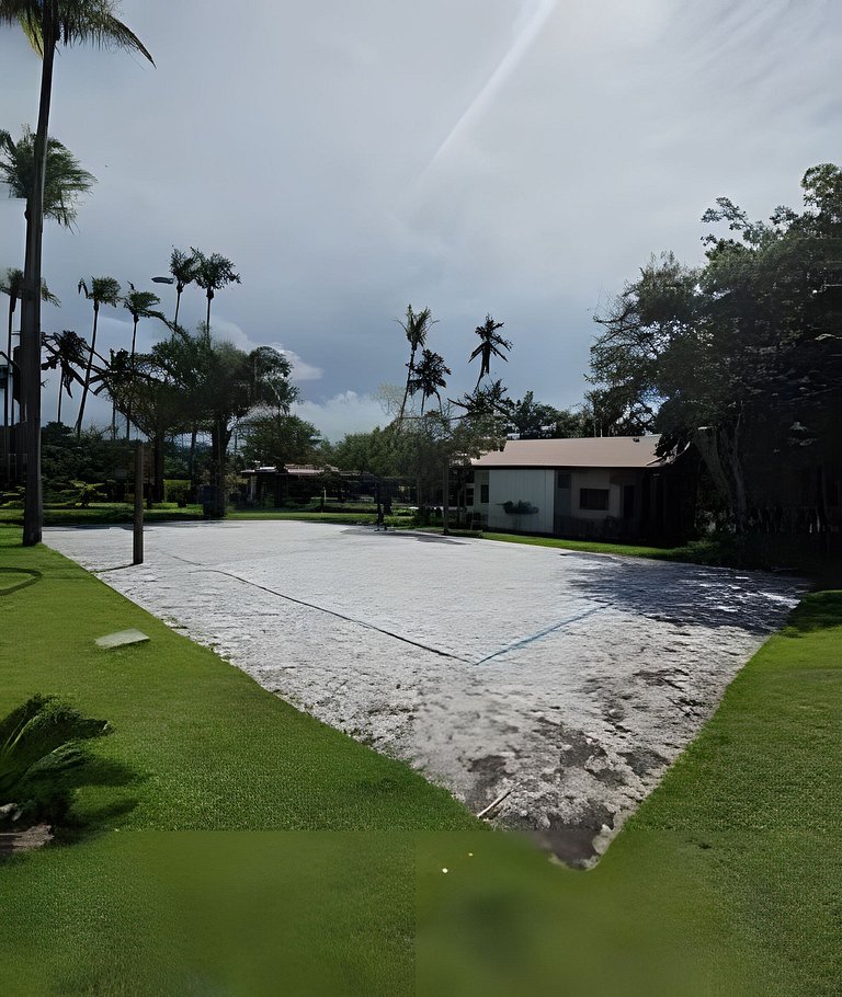 Casa com piscina e jacuzzi em Cumuruxatiba!