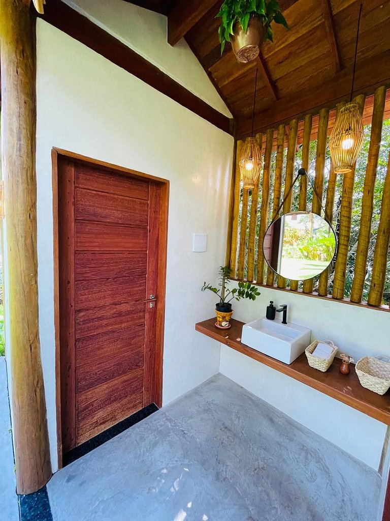 Casa com piscina e jacuzzi em Cumuruxatiba!
